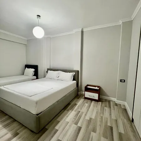 Spiranca Luxury Pensión Tirana